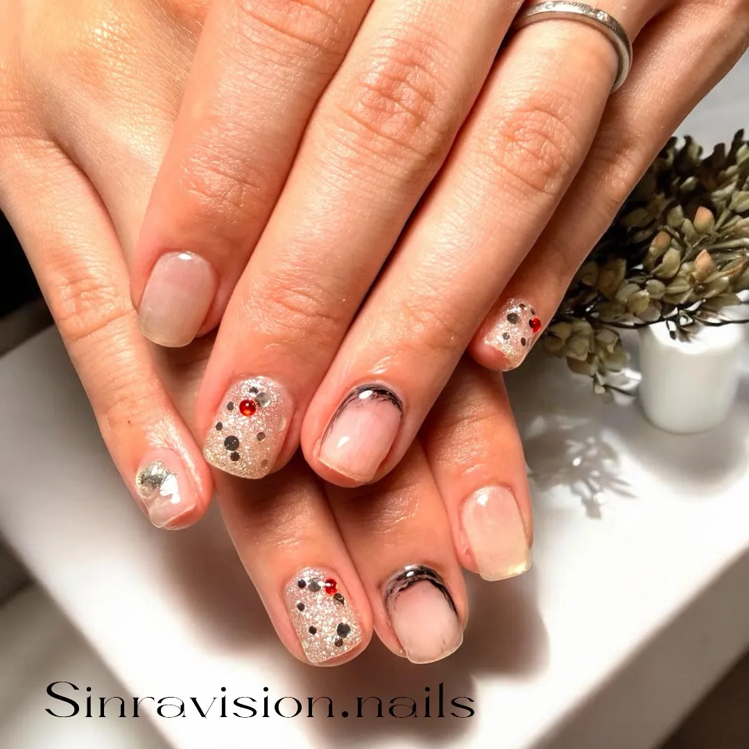 ▪️▪️▪️キラキラと黒▪️▪️▪️